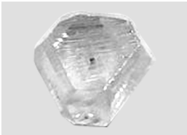 Colorless SD single crystal diamond for a wire-drawing die core